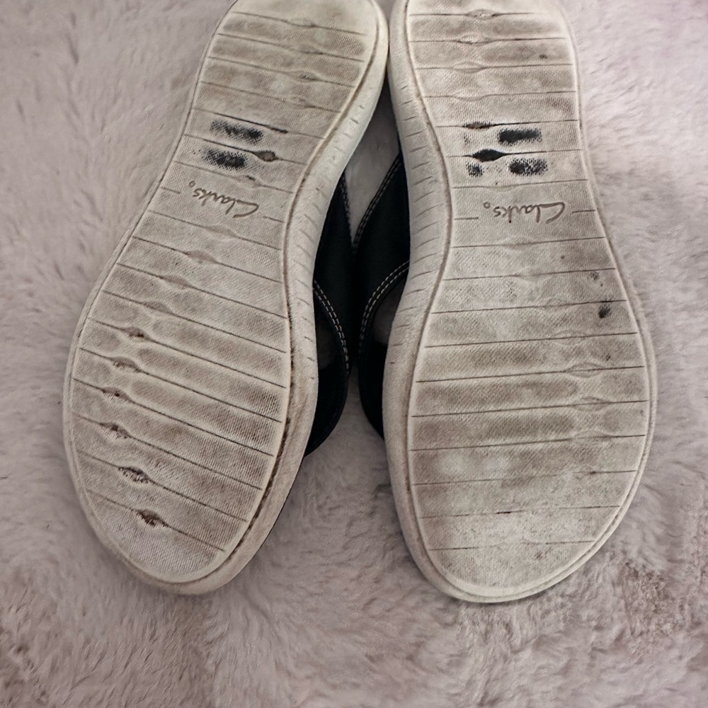 Sandals - Picture 3 of 4